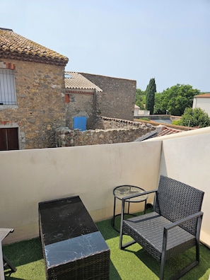 Habitación, balcón, vistas a la ciudad | Balcón