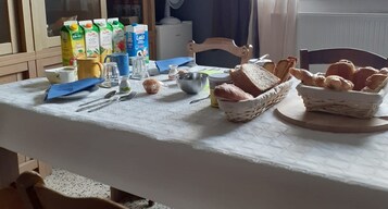 包含每日欧式早餐