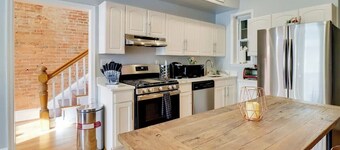 3BD Classic Victorian with Modern Touches in DC