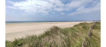 Cottage 100 m from the sea