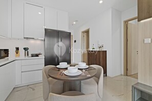 Departamento, 2 habitaciones, vista a la ciudad | Comedor