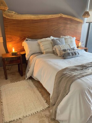 1 soverom, strykejern/-brett, internettilgang og sengetøy