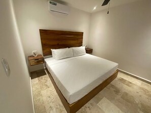 2 bedrooms, iron/ironing board, internet, bed sheets - Spacious and comfortable Ph with private pool in Zama! (Tulum)