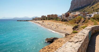 Villa Vegna with Sea View, Wi-Fi and Air Conditioning