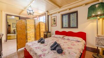 3 bedrooms, WiFi, bed sheets