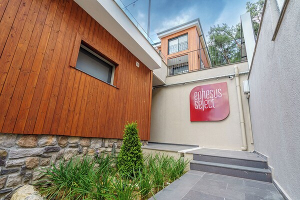 Ephesus Select Suites - Davutlar