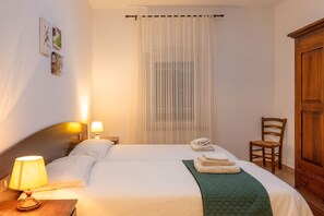 2 bedrooms, bed sheets