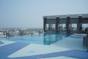 Indoor pool - Royal Bishnu (Berhampore)