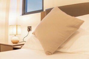 3 makuuhuonetta, silitysrauta/-lauta, Wi-Fi, vuodevaatteet