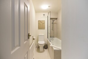 Apartment | Bathroom