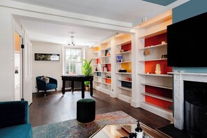Smart TV, stereo - Waterloo. Calling! Sleep in Style & Historic Vibes (London)
