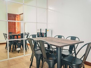 Habitación, 1 habitación | Restaurantes