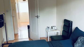 Shared Dormitory, 1 Bedroom, Smoking, Balcony | 1 bedroom