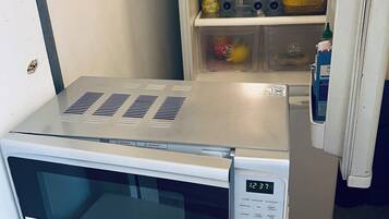 Shared Dormitory, 1 Bedroom, Smoking, Balcony | Microwave