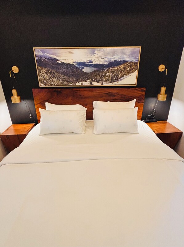 Room, 1 Bedroom, Balcony, Pool View