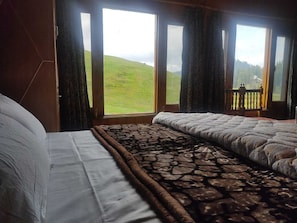 Phòng đôi Deluxe, quang cảnh núi