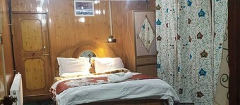 Hotel Roseland Cottage Gulmarg