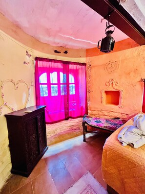 Deluxe Room | Bathroom