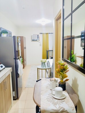 Apartamento, 1 habitación, vistas al jardín | Comedor