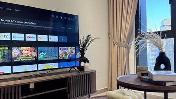 Basic Apartment | Living area