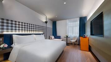 Superior Double Room, City View | Egyptian cotton sheets, premium bedding, free minibar, in-room safe