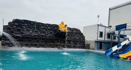 Paras Resort