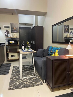 Appartement, 1 slaapkamer, uitzicht op de stad | Woonkamer