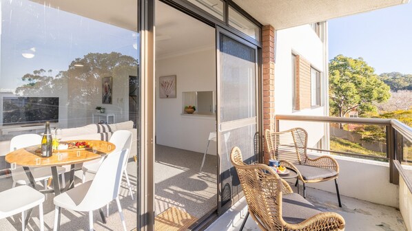 تناول الطعام بالخارج