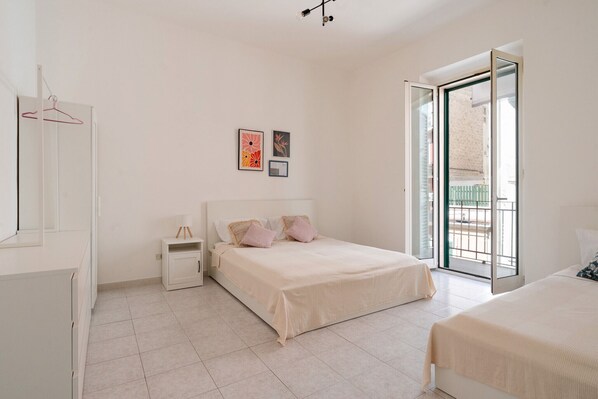 1 bedroom, iron/ironing board, free WiFi, bed sheets