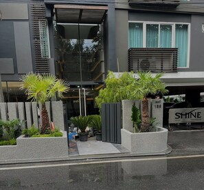 บริเวณภายนอก