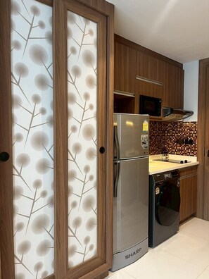 Studio | Een kluis op de kamer, verduisterende gordijnen