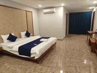 Hotel Vantara Residency