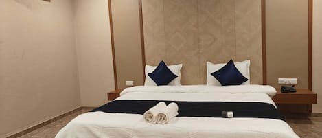 Deluxe Room | Free WiFi