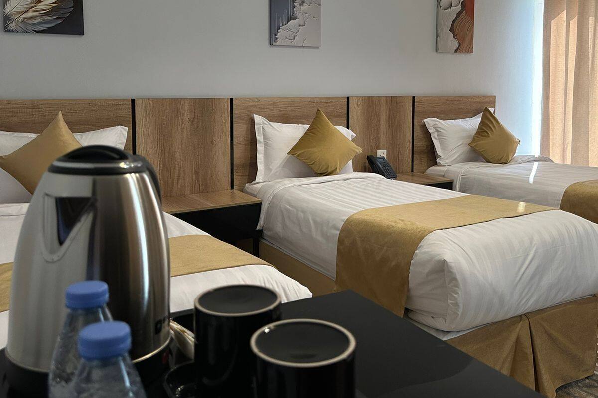 Twin Room | Desk, iron/ironing board (on request), free WiFi