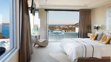 5 bedrooms, iron/ironing board, WiFi, bed sheets