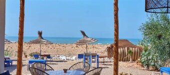 EXCEPTIONAL VILLA - GOLF - SWIMMING POOL - BREAKFAST AND SERVICES