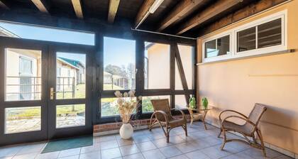 idyllisch in der Landschaft liegendes Anwesen
4 Schlafzimmer und Sauna