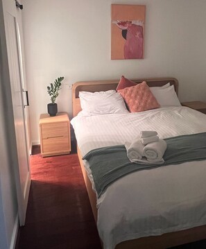 3 chambres, fer et planche à repasser, accès Internet, draps fournis