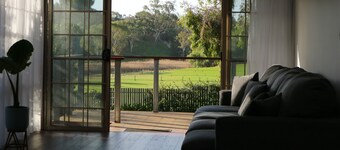 13Elizabeth -Amazing view in the heart of Tanunda, Barossa Valley!