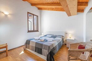 Family Apartment, Multiple Bedrooms (Skylight) - Skylight (Riva del Garda)