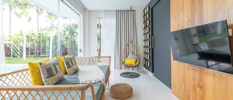 In-room safe, iron/ironing board, free WiFi