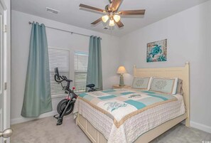 4 chambres, fer et planche à repasser, Wi-Fi, draps fournis