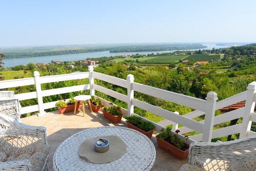 Fabulous house with AC in charming Smederevo, with beautiful view on river