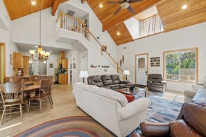 TV, fireplace, DVD player