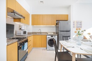 1 bedroom, Internet - Peaceful 1-bedroom Apartment for 4 in Downtown (Dubai)