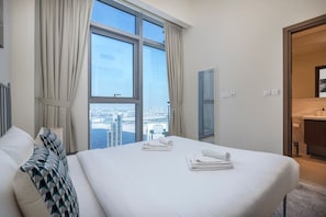 5 bedrooms - Airy 5-bedrooms Apartment at Harbour Views With Stunning Scenery of Dubai Creek (Dubai)