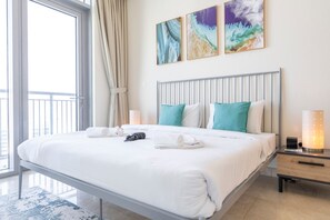 House - Airy 5-bedrooms Apartment at Harbour Views With Stunning Scenery of Dubai Creek (Dubai)