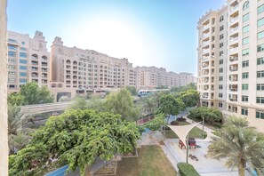 Apartment | 1 bedroom - Modern 1BR Haven for 3 in Palm Jumeirah (Dubai)