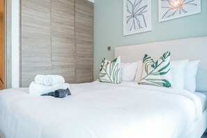 House | 1 bedroom, Internet - Glamorous 1BR Apartment - Steps From the Beach (Dubai)