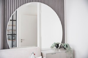 Apartment - Soothing Studio Apartment in Collective Tower at Dubai Hills (Dubai)